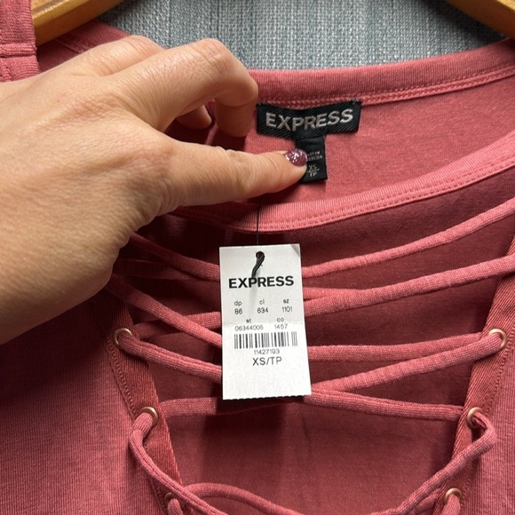 Express Pink Cut Out Short Sleeve T-Shirt size XS NWT - Picture 4 of 7